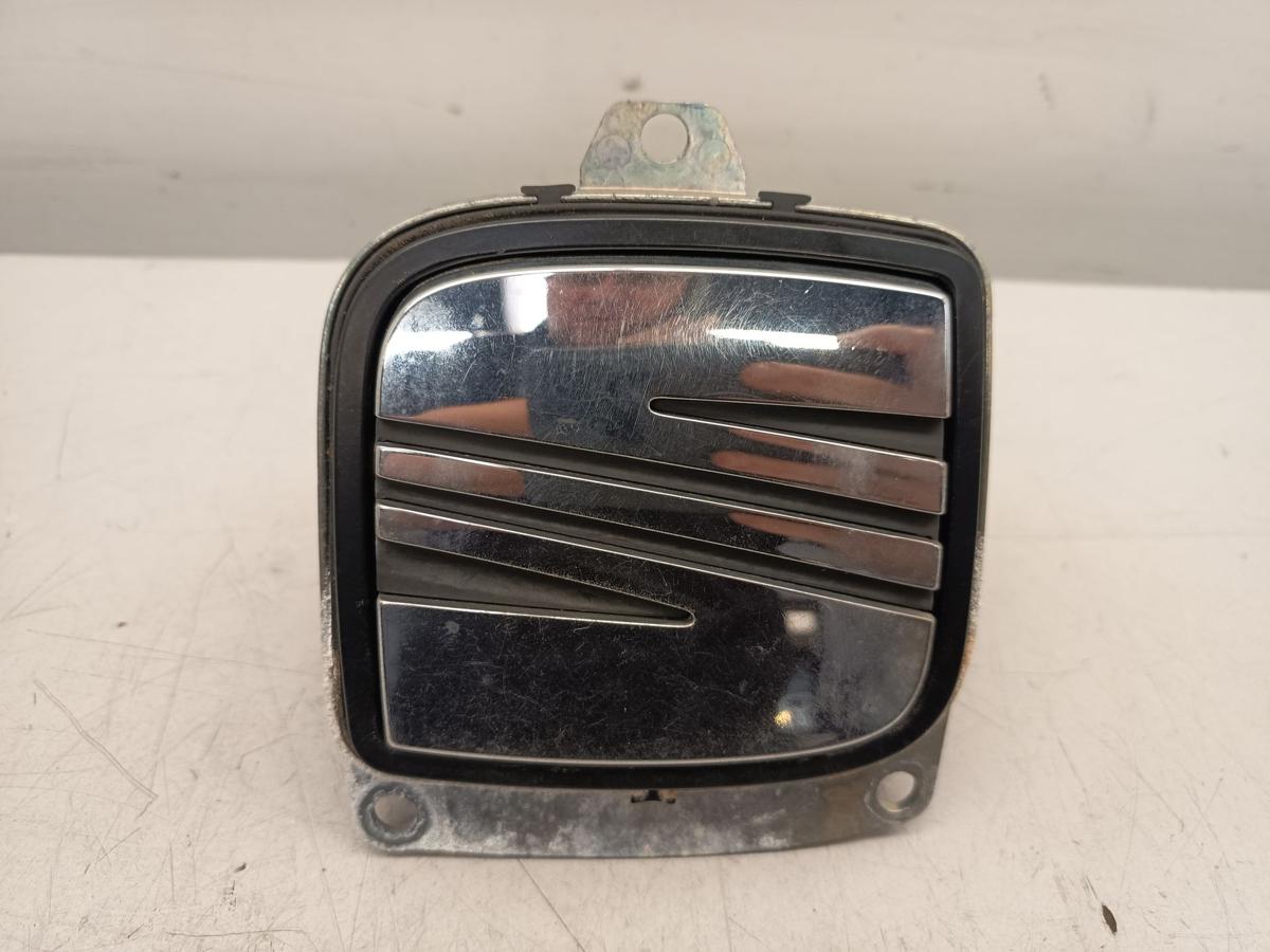 Seat Altea 5P original &Ouml;ffner Emblem Heckklappe 5P0827565C Baujahr 2006