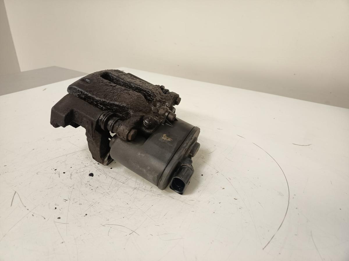 Volvo XC60 I Y20 orig Bremssattel hinten rechts elekt 2,4l 129KW Diesel Bj 2010