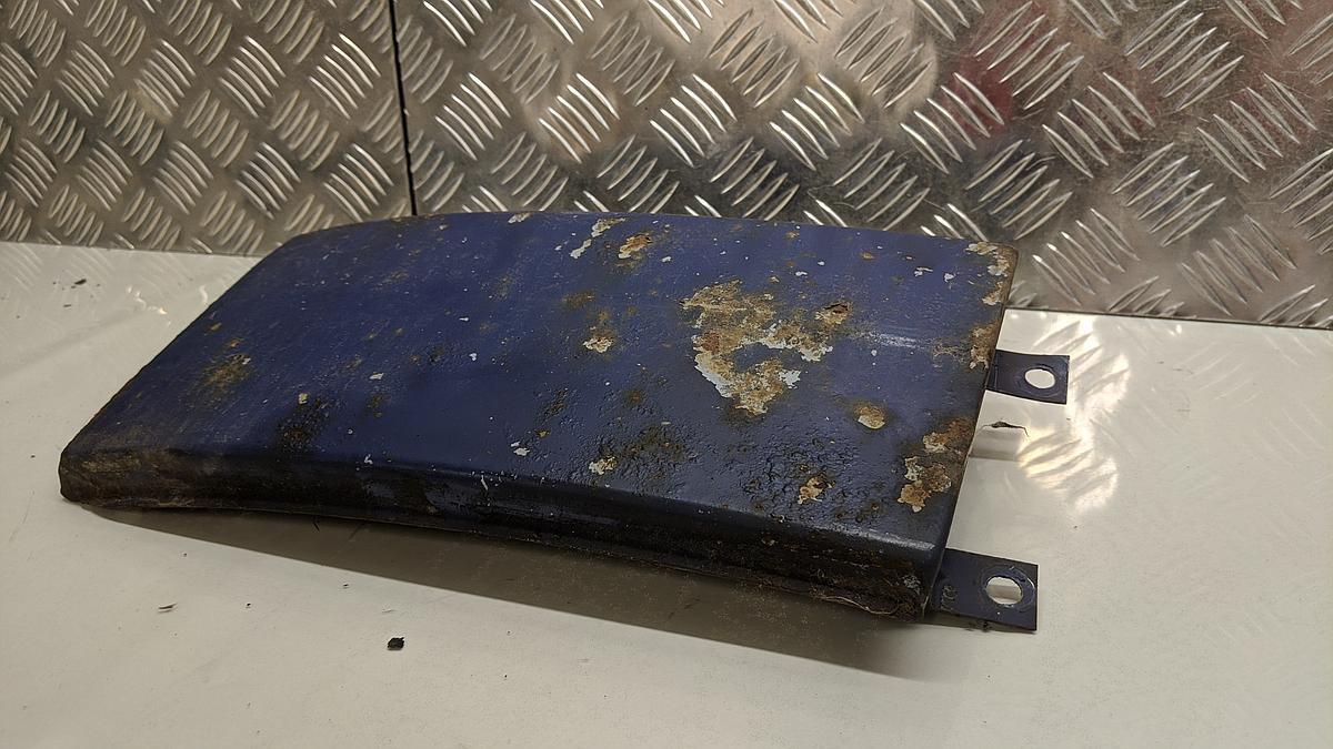 VW T4 70 7D Satz Frontblenden Blende unter Scheinwerfer links rechts