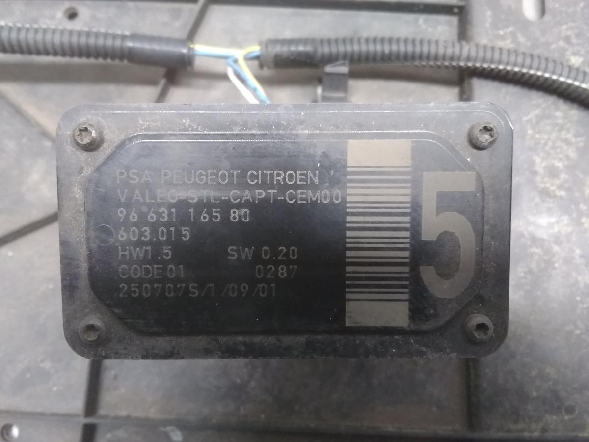 Citroen C4 original Unterschutz Diffusor Stoßfänger vorn mit 6 Sensoren Bj.2007