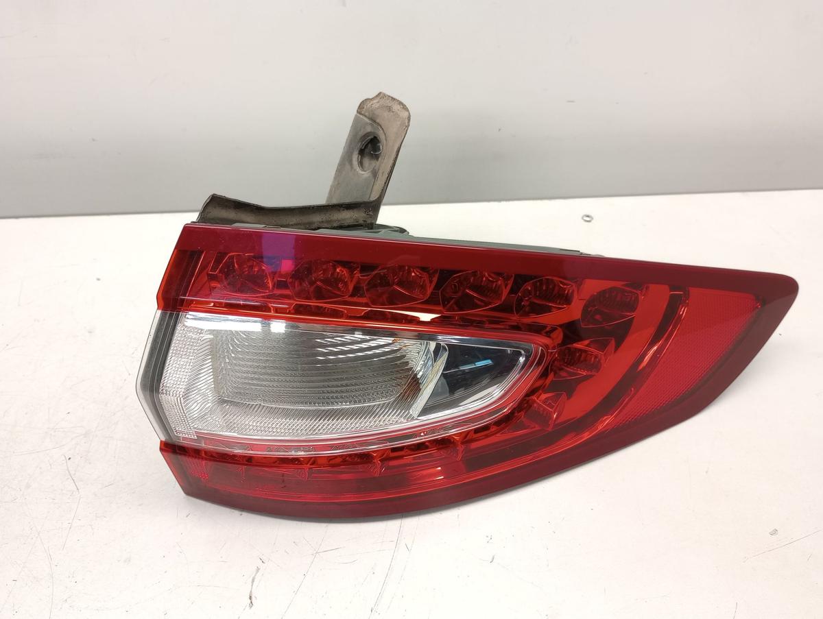 Ford Mondeo V BA7 orig R&uuml;ckleuchte au&szlig;en rechts LED vor Facelift Bj 2015