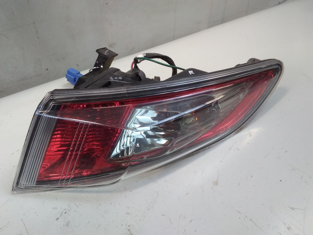 Honda Civic 8 FK2 R&uuml;ckleuchte Schlussleuchte rechts au&szlig;en 5t&uuml;rig Facelift BJ2009