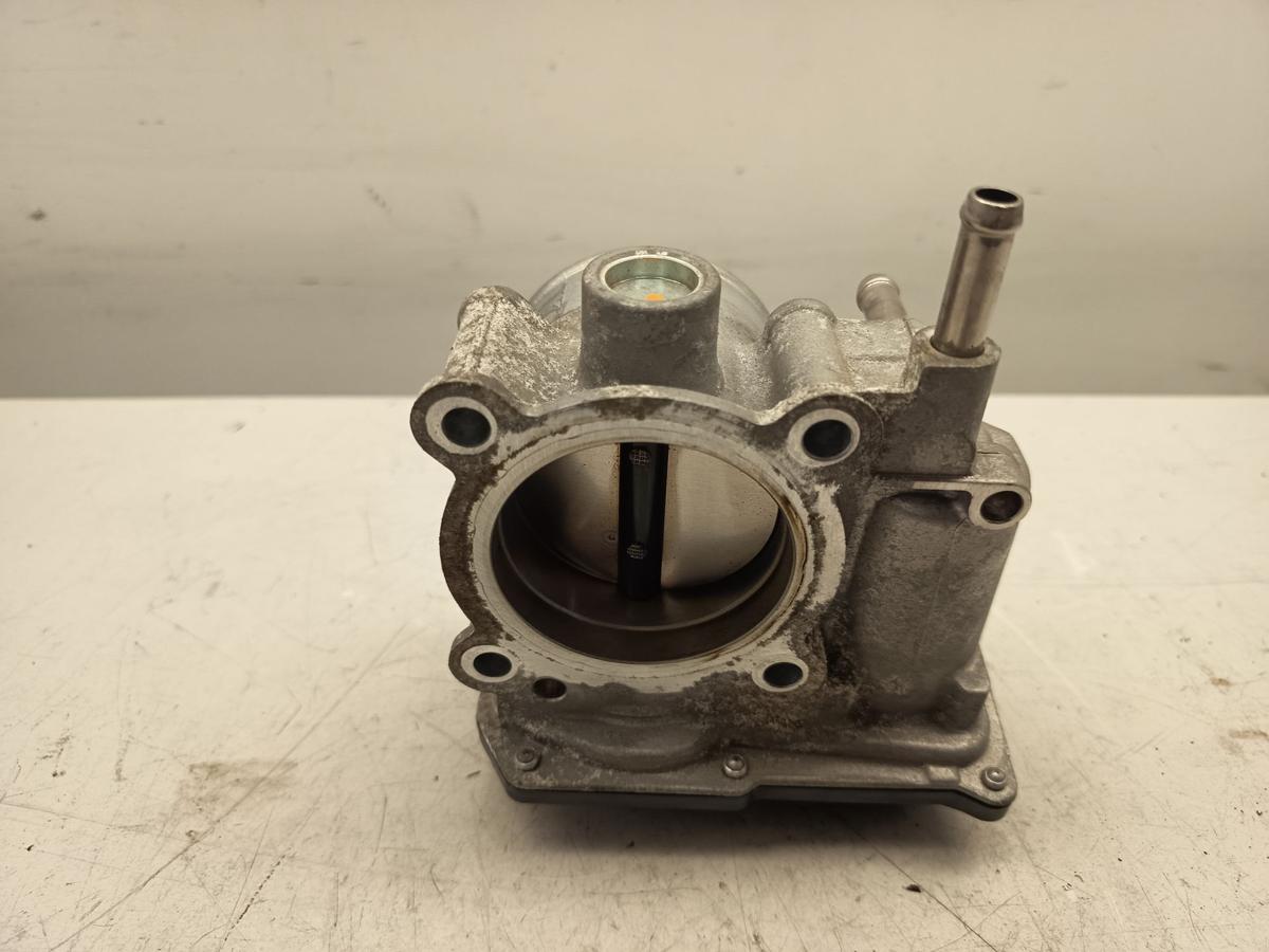 Toyota Auris E18 original Drosselklappe Motor 220300T110 1,8l Hybrid Bj 2013