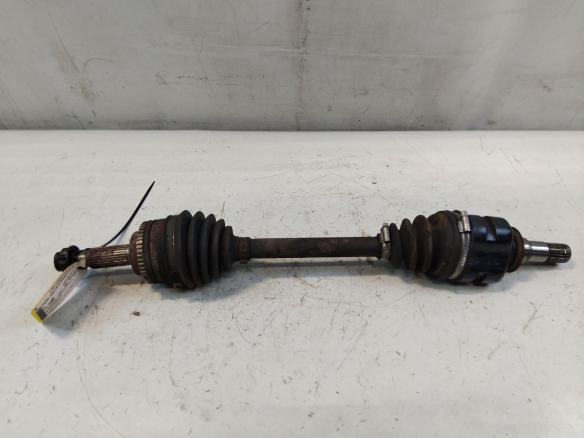 Toyota Avensis T22 Antriebswelle Gelenkwelle vorn links 1.8 95kw 1ZZ ABS BJ2002