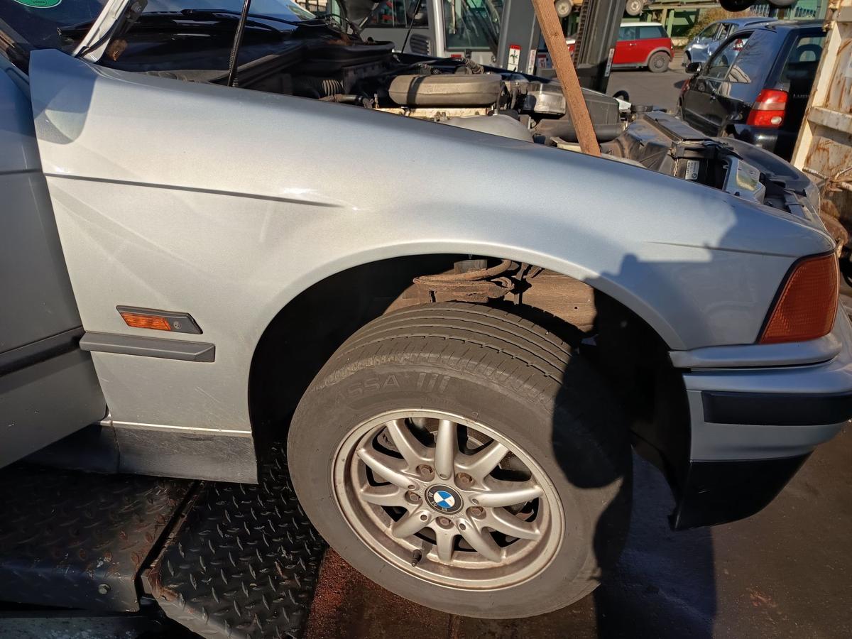 BMW 3er E36 Compact Bj 1997 original Kotflügel rechts 309 Arktissilber Metallic