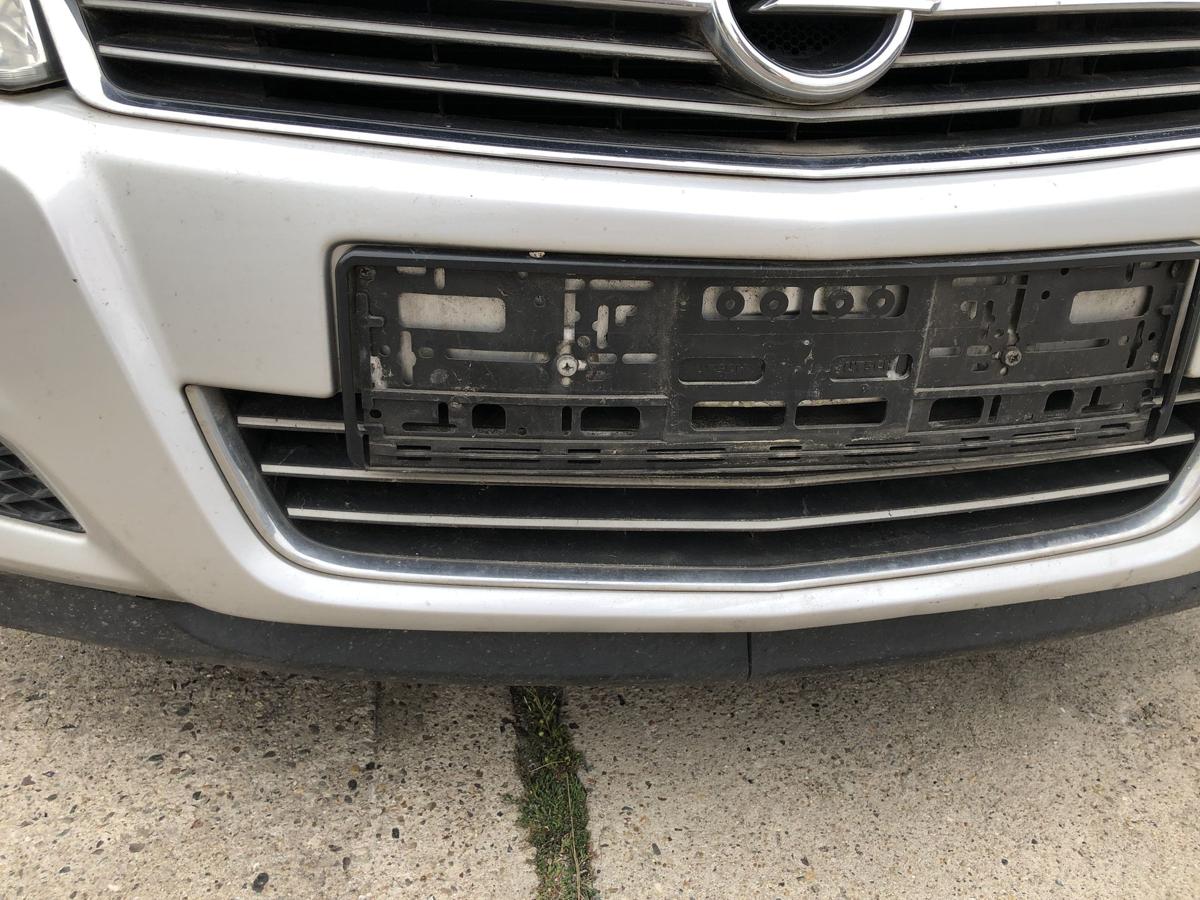 Opel Astra H Caravan Sto&szlig;f&auml;nger vorn Frontsch&uuml;rze Facelift Nebel 2AU Starsilber