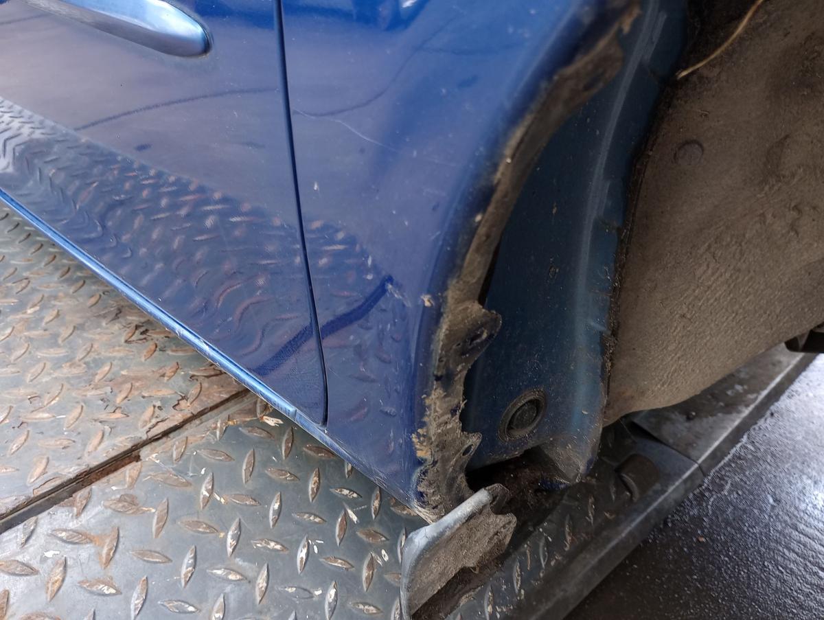 Mazda 6 GG1 orig Kotflügel rechts Beifahrerseite Fender blau met Bj 2005