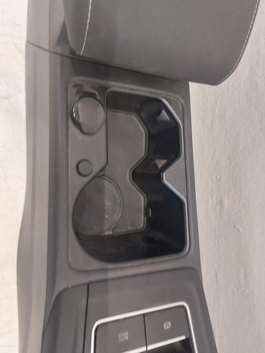 VW Golf 8 VIII CD Variant Mittelkonsole Mitteltunnel mit Armlehne Mittelarmlehne
