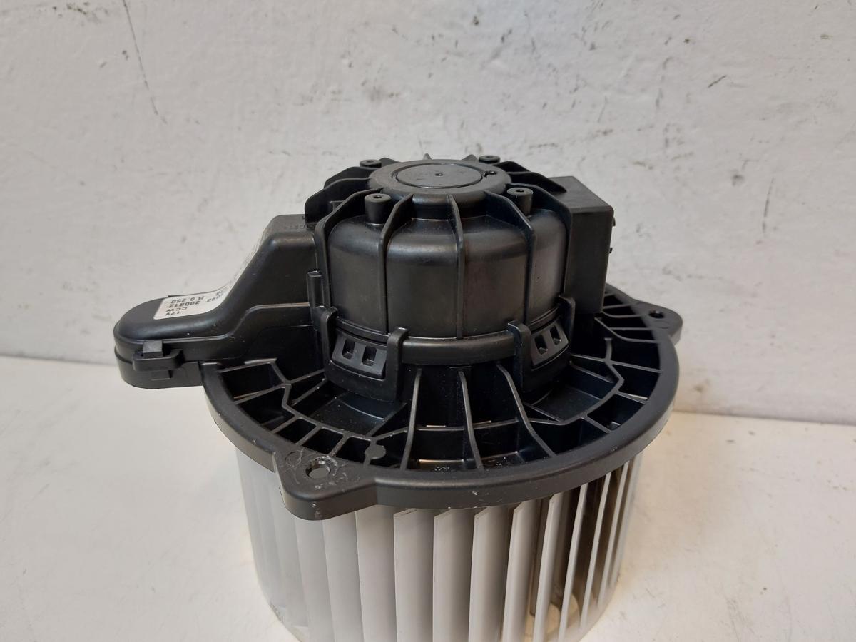 Hyundai i30 PD Mild Hybrid Gebl&auml;semotor Innenraumgebl&auml;se mit Vorwiderstand