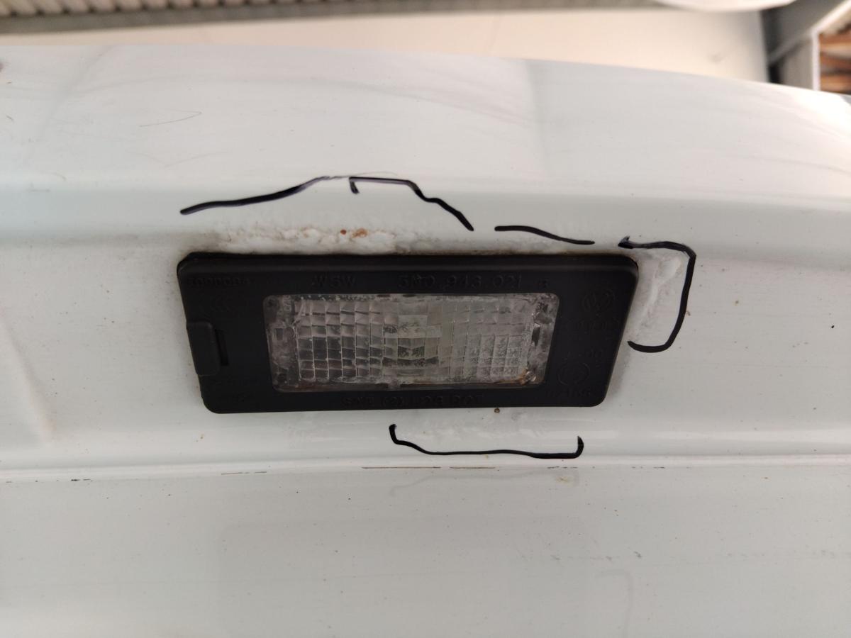 Skoda Fabia 3 III NJ Heckklappe LF9F Laser White mit Scheibe Steilheck BJ2014