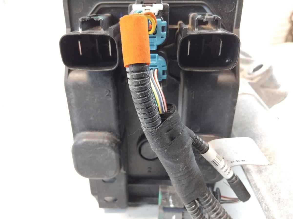 Tesla Model 3 original Lenkgetriebe mit Elektromotor 1044831-00-H BJ2019