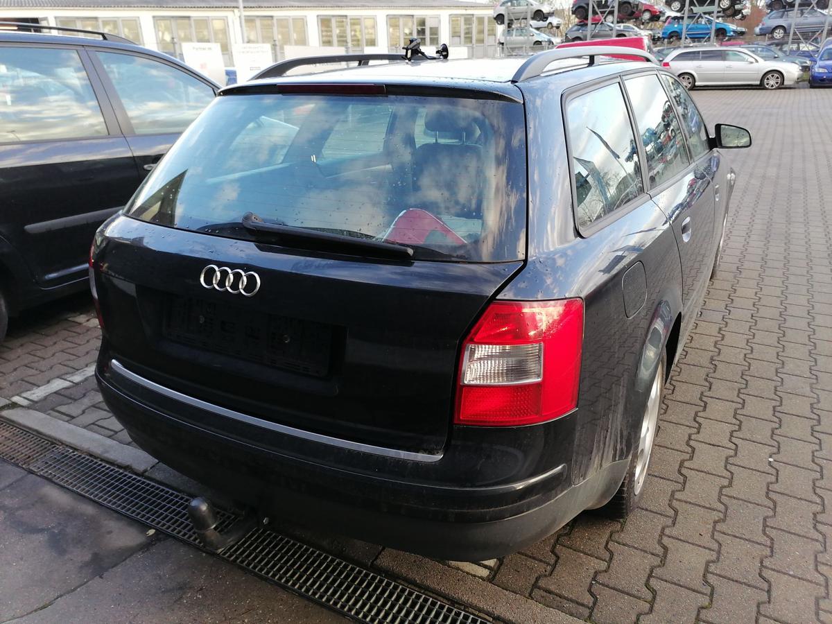 Audi A4 8E Stoßstange Stoßfänger hinten Avant BJ01-04