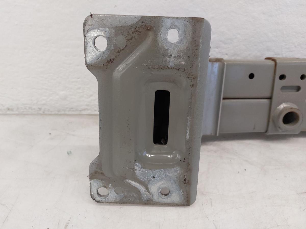 Nissan Micra K14 Tr&auml;ger Sto&szlig;f&auml;nger vorn Oberteil Sto&szlig;f&auml;ngertr&auml;ger Pralltr&auml;ger