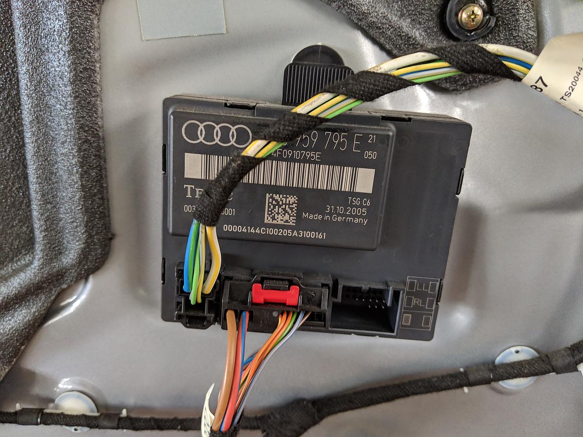 Audi A6 4F C6 05-08 Avant Tür hinten links LY7J