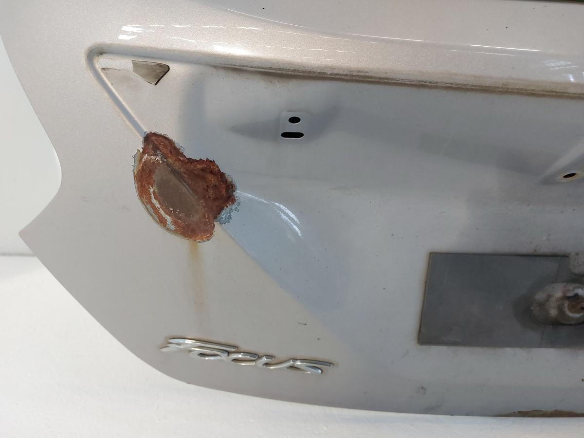 Ford Focus DYB MK3 Heckklappe Kofferraumklappe Heckdeckel 5 t&uuml;rer Besch&auml;digt