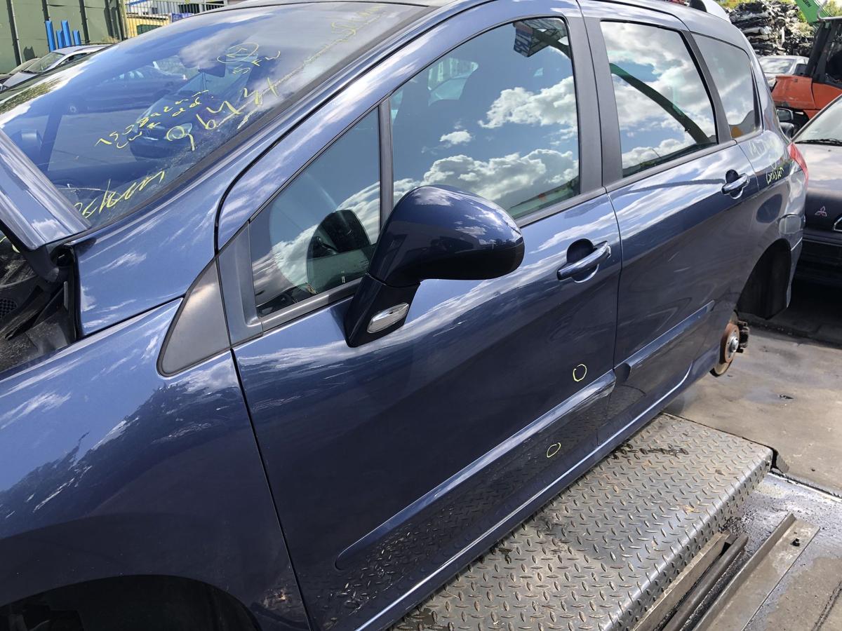 Peugeot 308sw original Tür vorn links Fahrer KHH Taurangablau Bj 2008